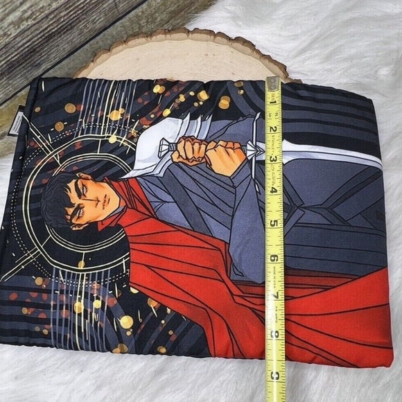 NWT FairyLoot An Ember in the Ashes Ellias & Leia Padded Book Sleeve Bag - Picture 11 of 11